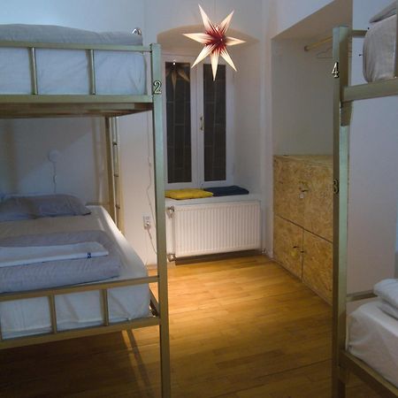 Friends Hostel Tbilisi Esterno foto