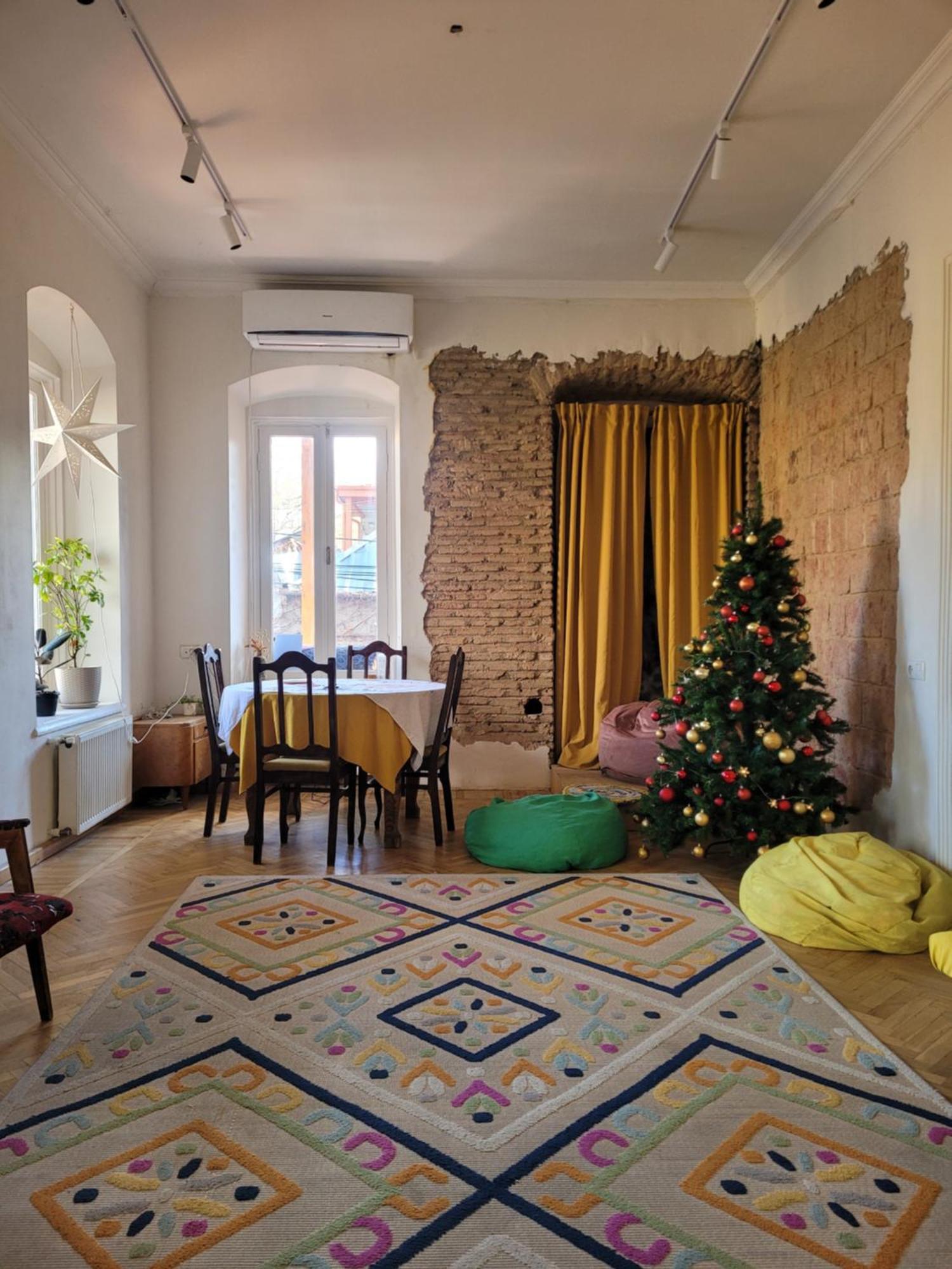 Friends Hostel Tbilisi Esterno foto