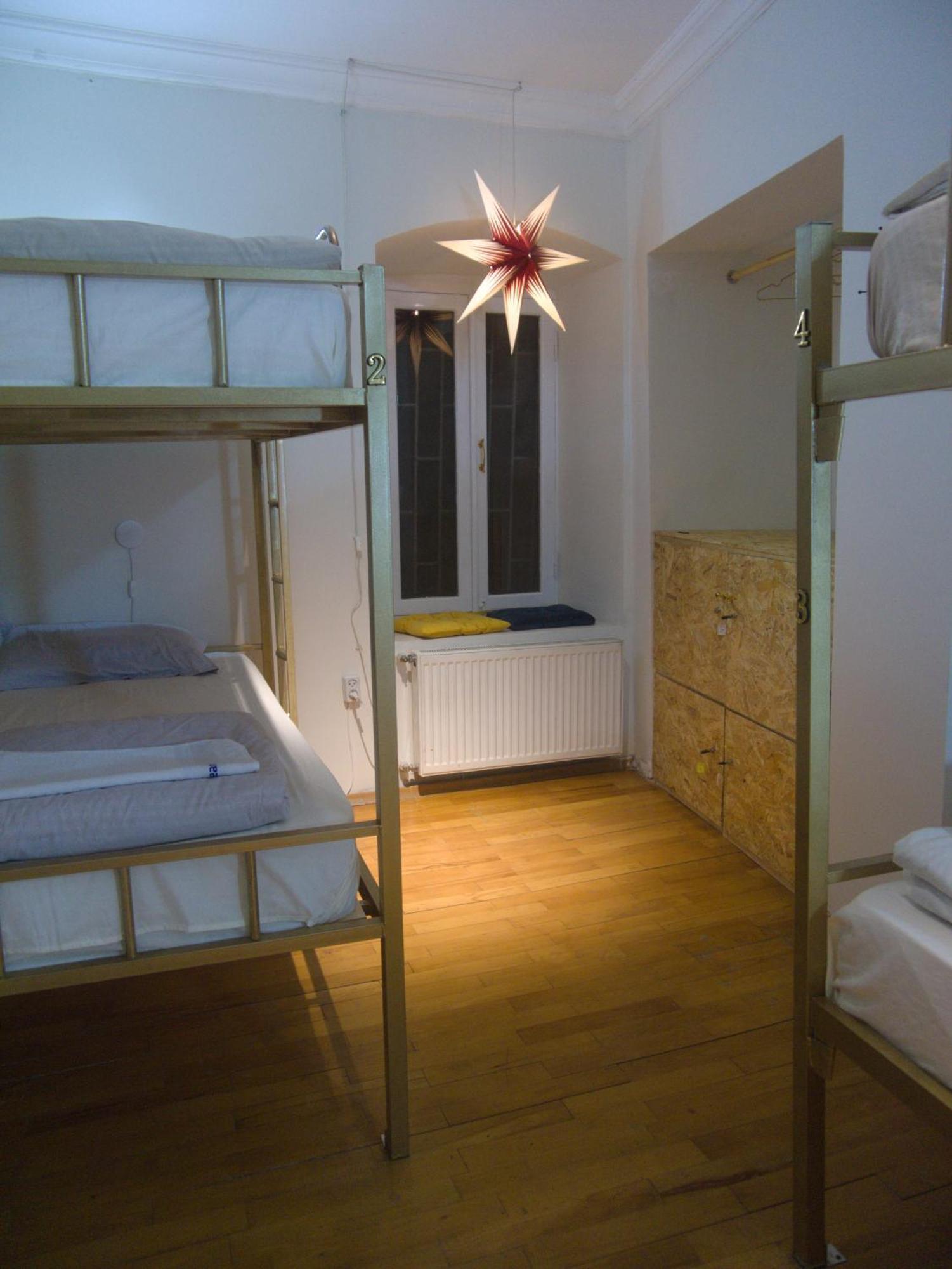 Friends Hostel Tbilisi Esterno foto